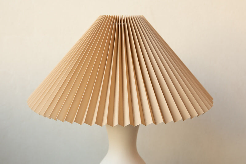 Medium caramel pleated lamp shade